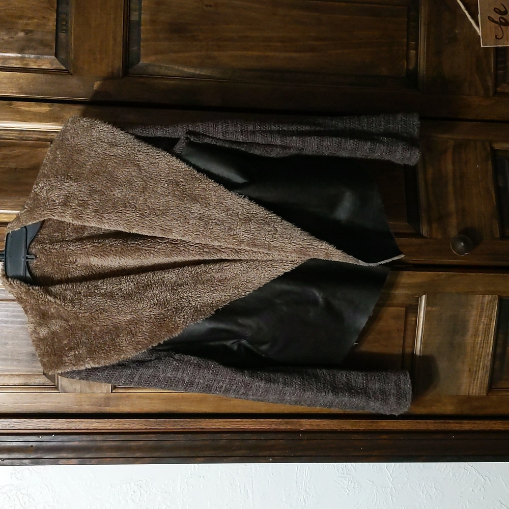 Jacket - Picture 1 of 11